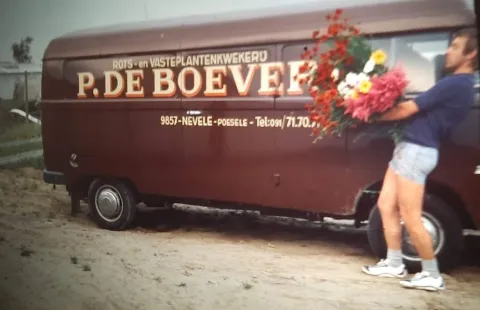 P.De Boever